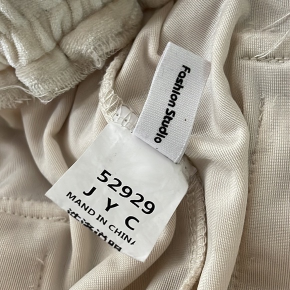 ❤️ FASHION STUDIO Pants Size L - Picture 5 of 5